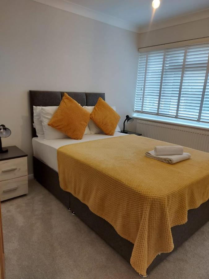 Central Ashford Stay - Contractors & Families Welcome - Free Parking ภายนอก รูปภาพ