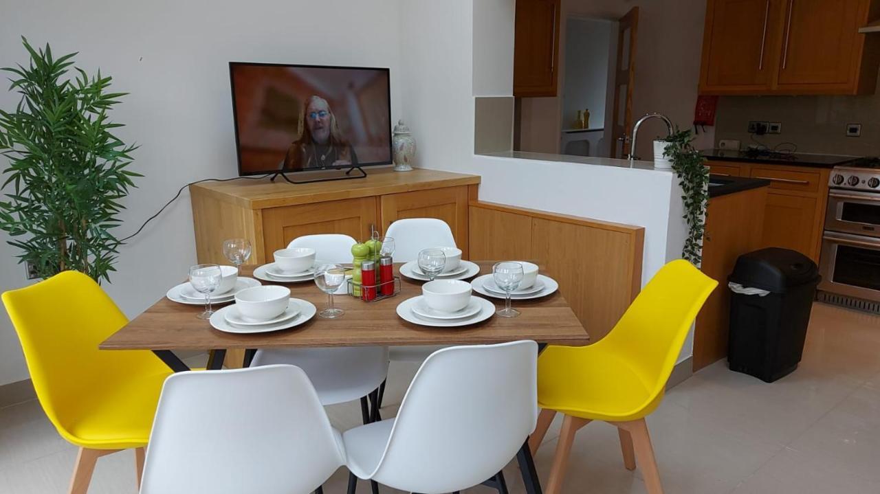 Central Ashford Stay - Contractors & Families Welcome - Free Parking ภายนอก รูปภาพ
